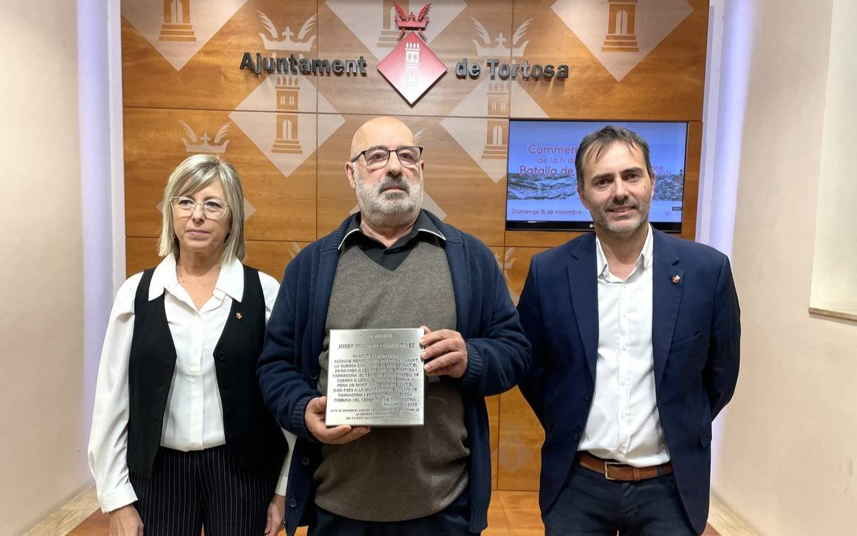 Tortosa amplia la senyalització d'espais de memòria democràtica