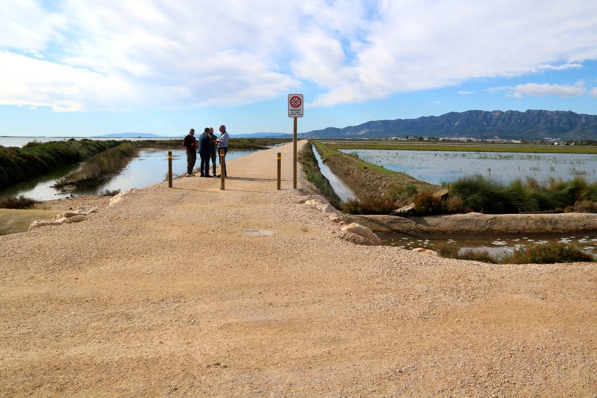 El Govern farà més guardes al frontal del Delta i recreixerà els camins de sirga del riu per crear un arc de protecció