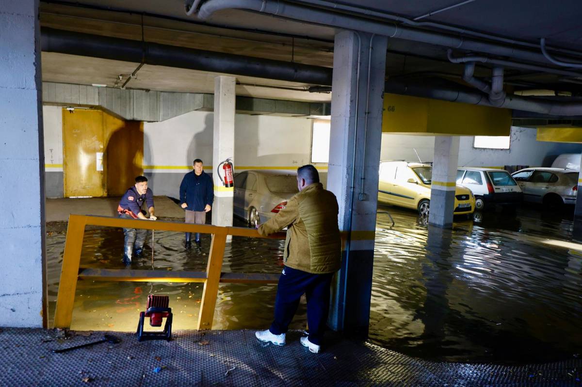 Fortes inundacions a la zona de Can Roqueta - Juanma Peláez Fortes inundacions a la zona de Can Roqueta