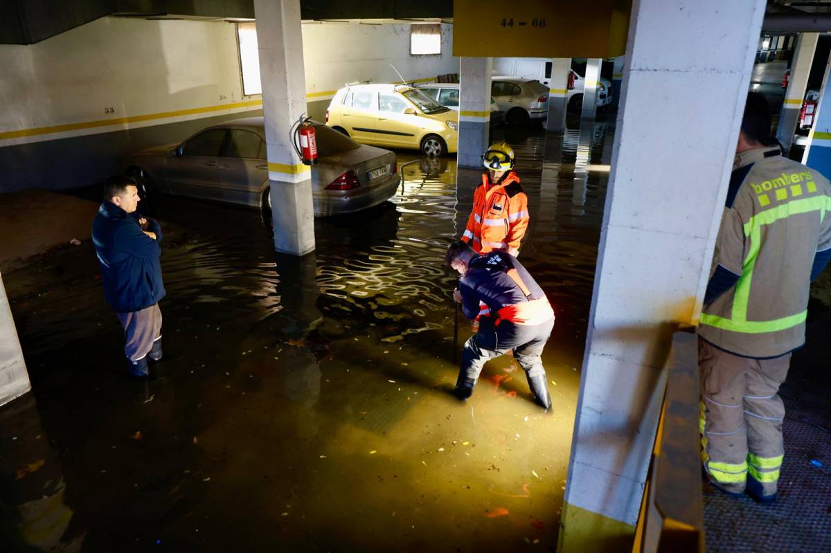 Fortes inundacions a la zona de Can Roqueta - Juanma Peláez Fortes inundacions a la zona de Can Roqueta