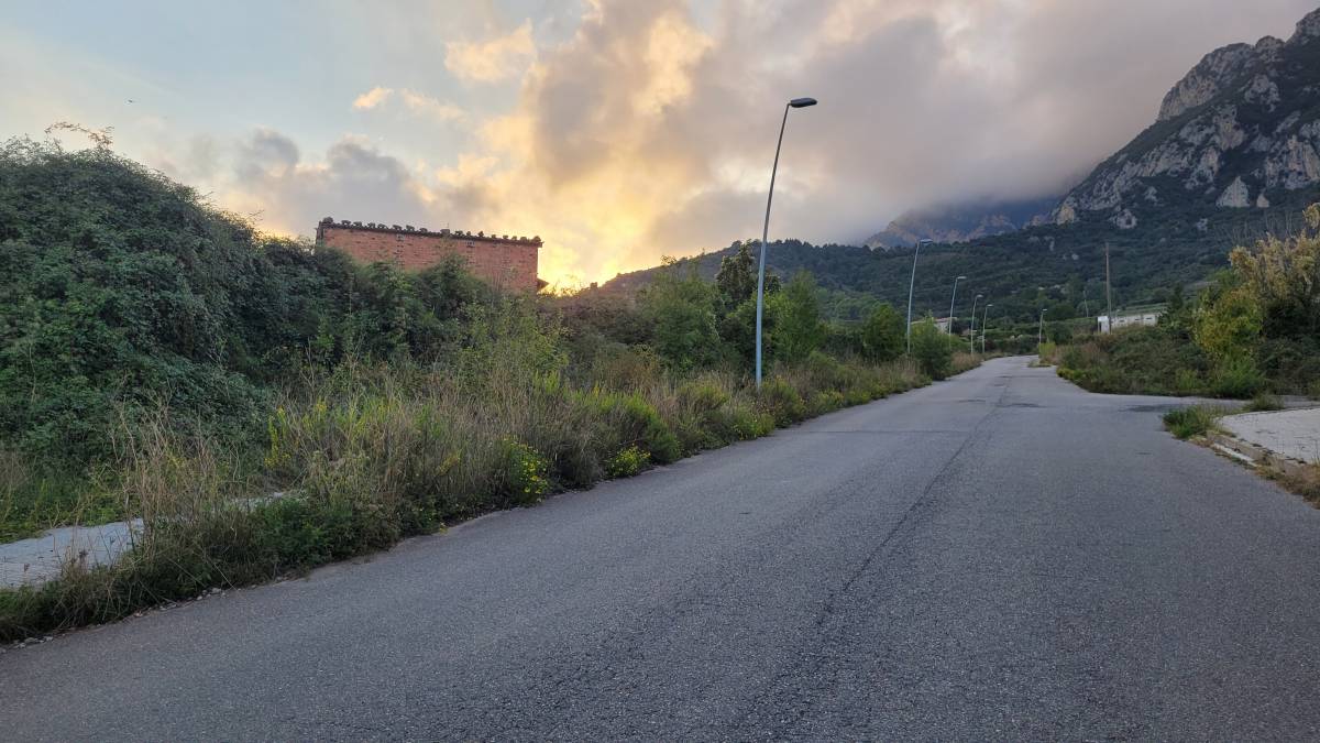 L'empresa adjudicatària de les obres als Pedregals incompleix el primer ordre d'inici dels treballs