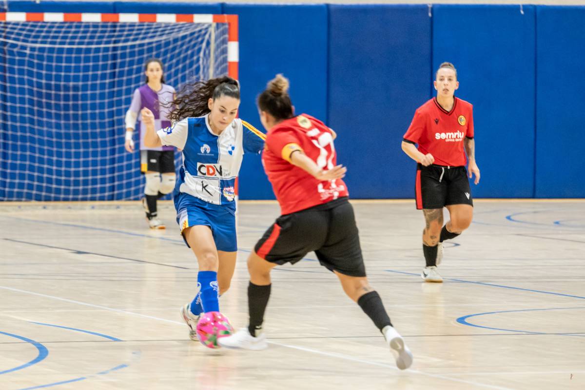 Victòria als despatxos del FS Sabadell Femení, que agafa aire i puja fins al vuitè lloc