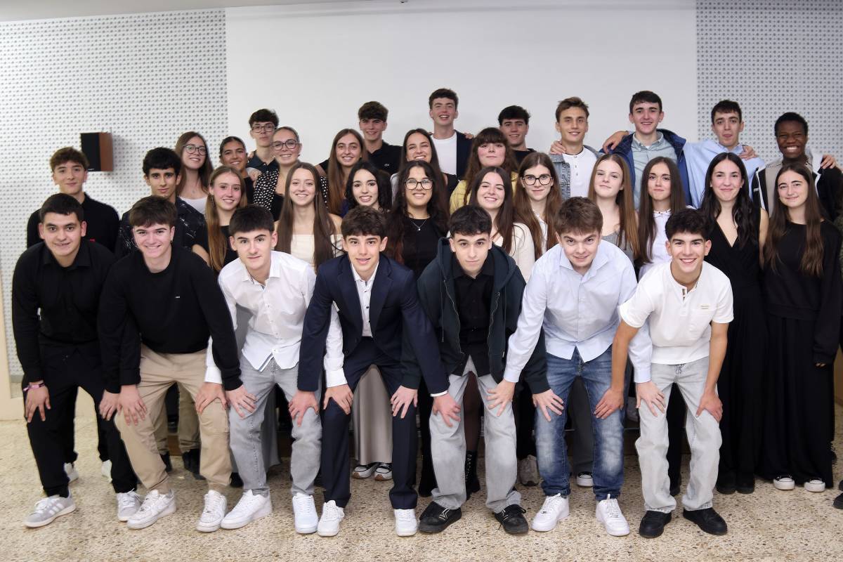 L'alumnat de batxillerat d'Arrels presenta els seus treballs de recerca 