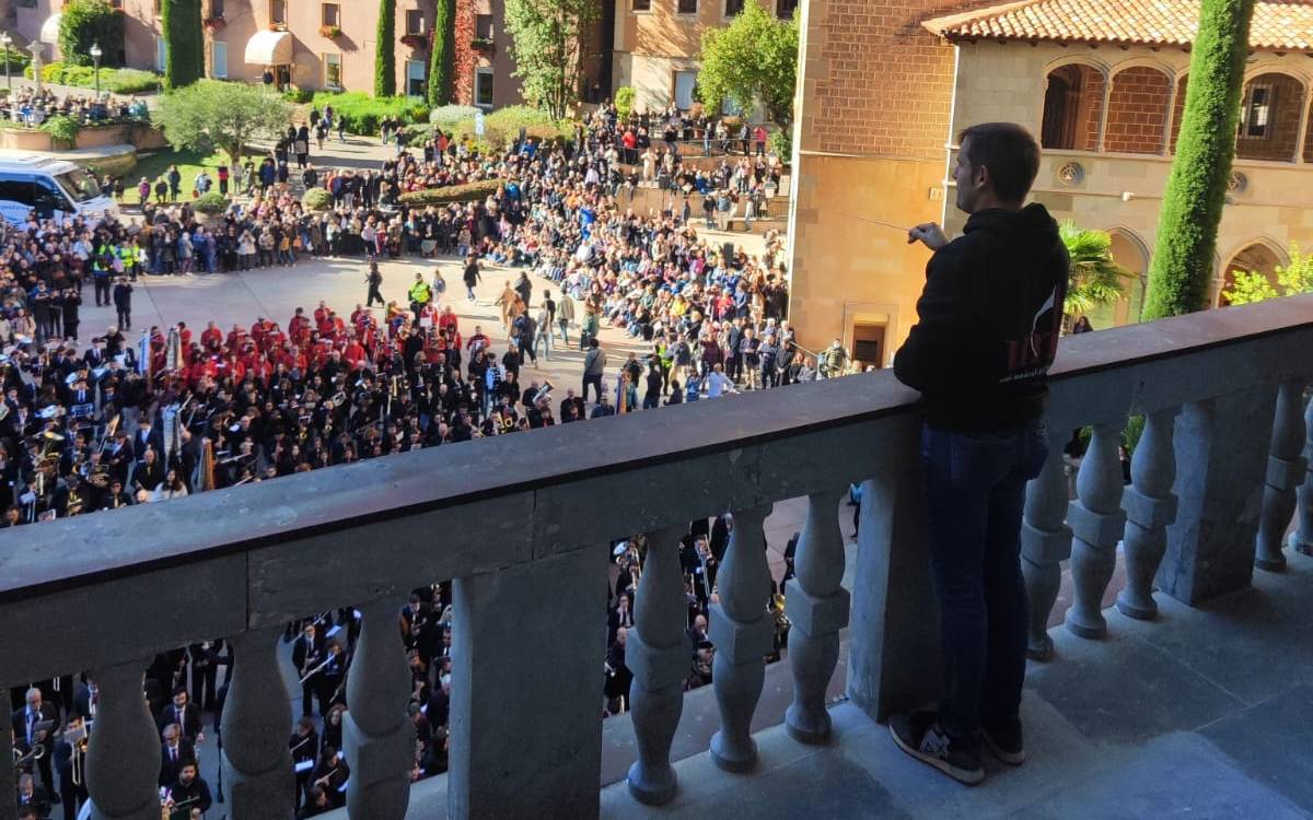 Montserrat vibra amb 1.200 músics a la gran Trobada de Bandes del Mil·lenari del Monestir