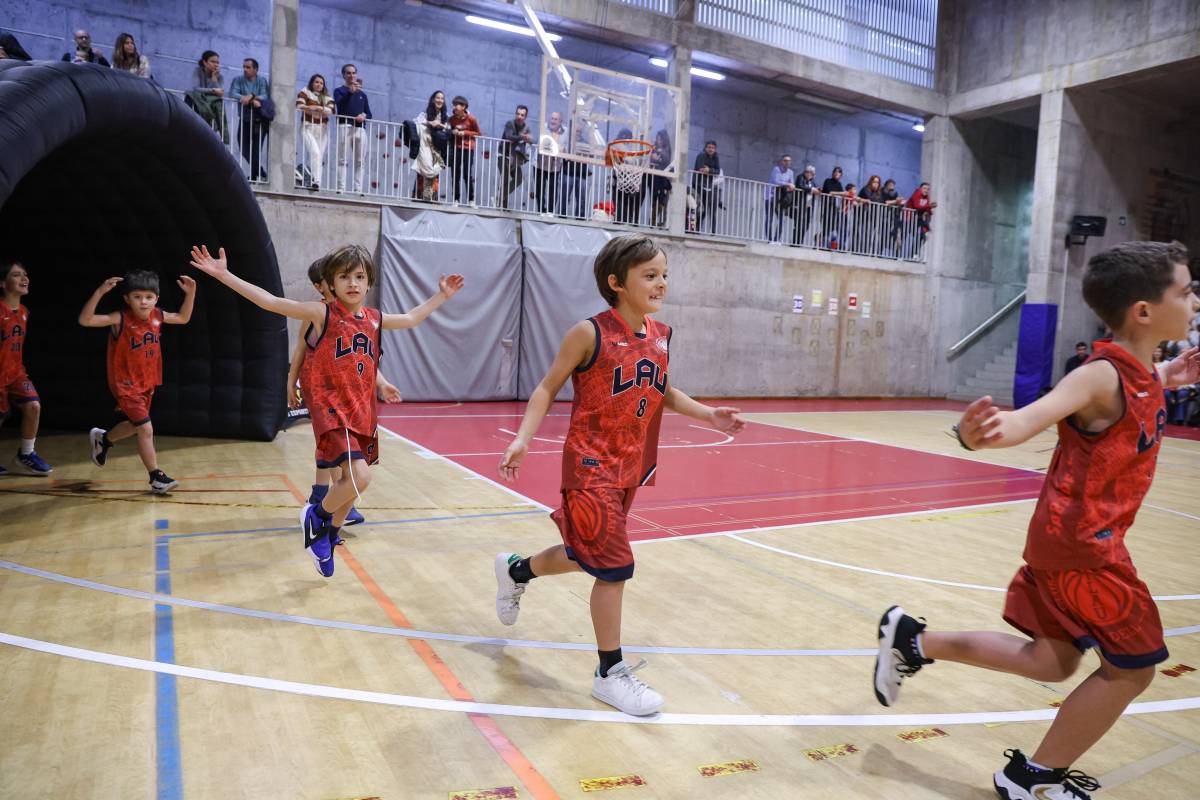 La presentació del Sant Nicolau 25-26