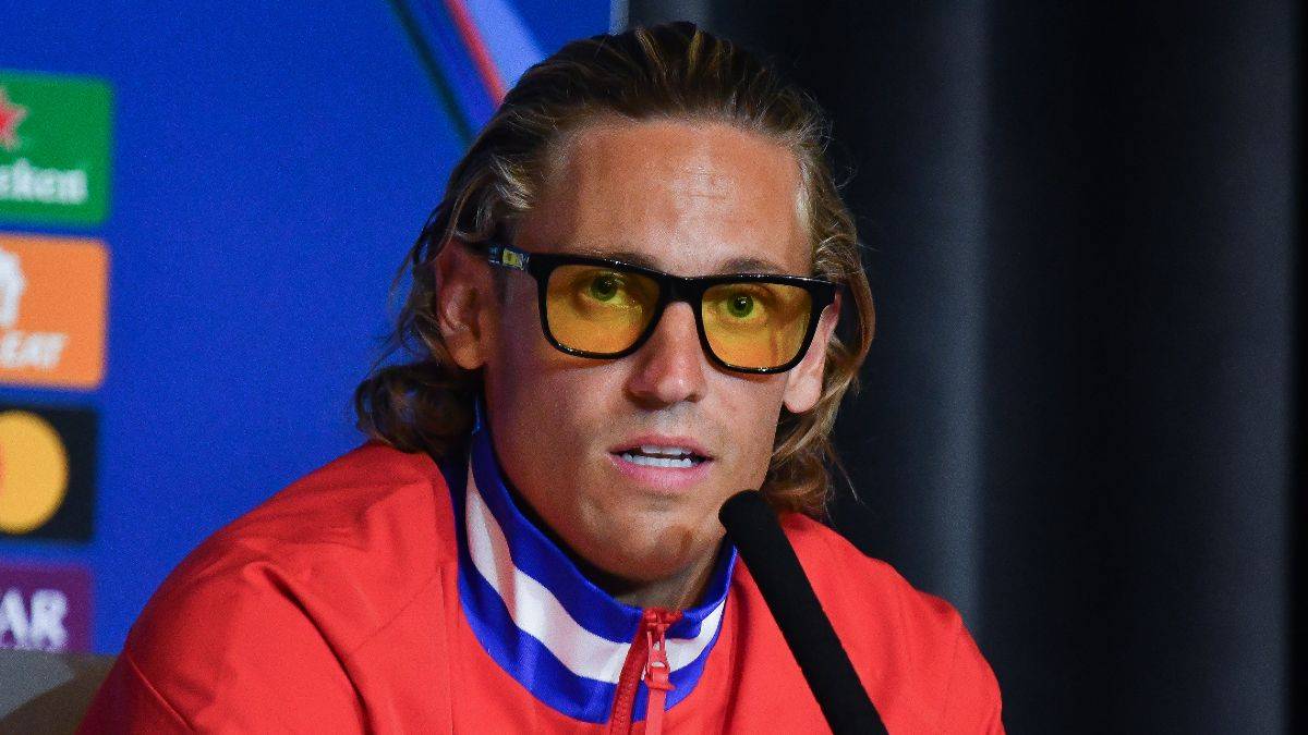 Sara Hernández, oftalmòloga, revela què hi ha al darrere del fenomen de les ulleres grogues