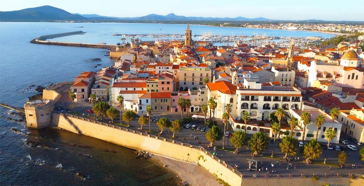 Per què a Sardenya es parla català?