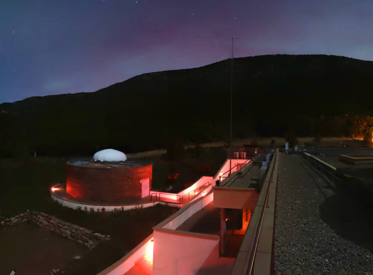 Catalunya torna a albirar una aurora boreal a causa d'una intensa erupció solar