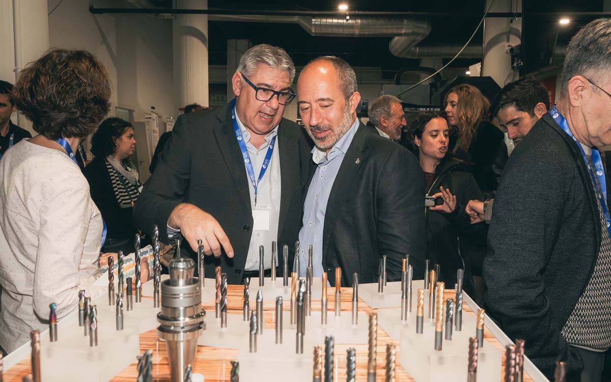 ExpoCFP reuneix 400 professionals i 45 empreses en la primera fira tecnològica del metall