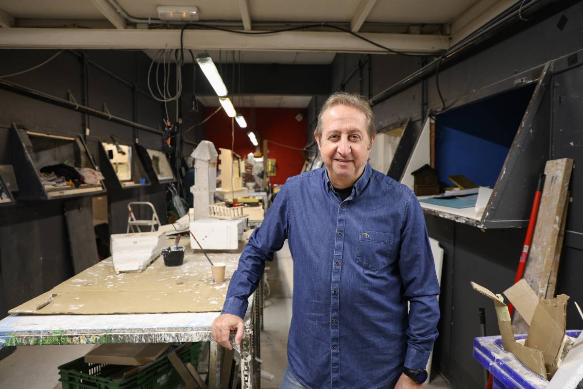 Francesc Bartolomé, un dels artífexs del Nadal en miniatura a Sabadell