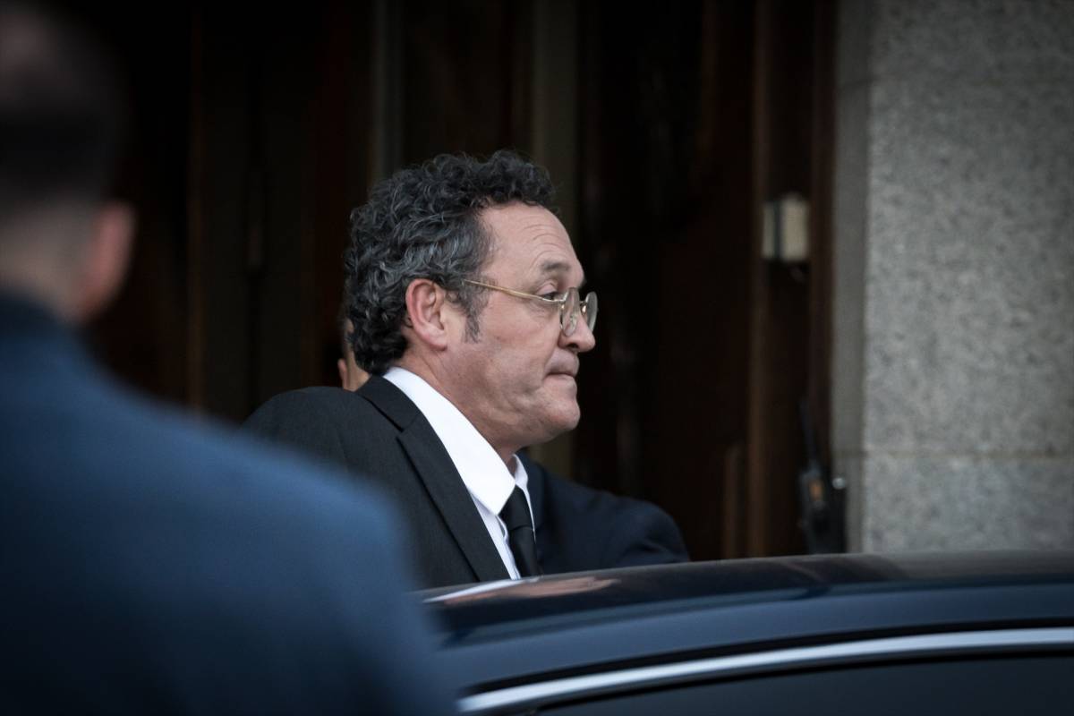 El judici al fiscal general, un regal enverinat per a Feijóo