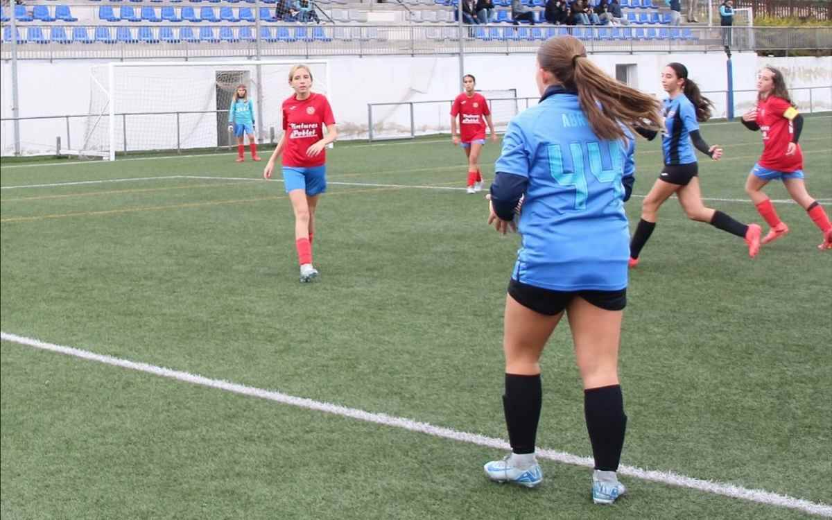 El Club de Futbol de Montblanc denuncia que una antiga jugadora pateix traves econòmiques per tornar a l'equip
