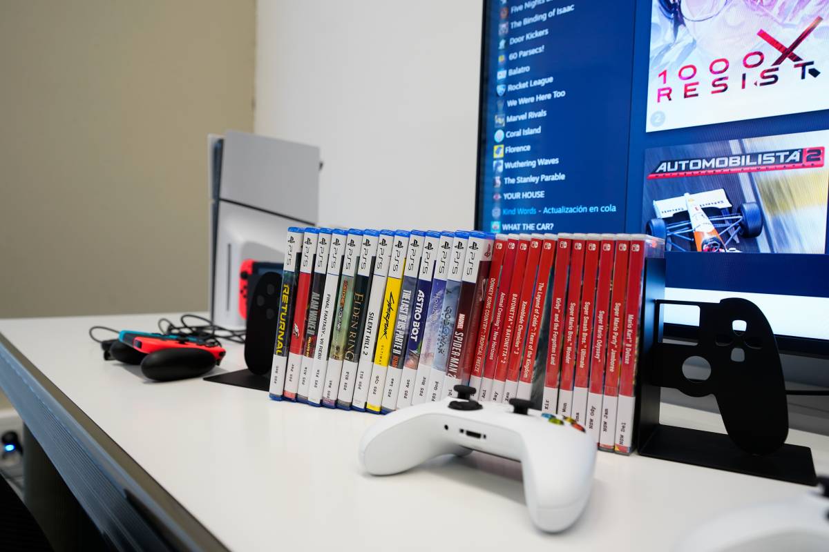 Detalls de la nova sala de videojocs de la UAB