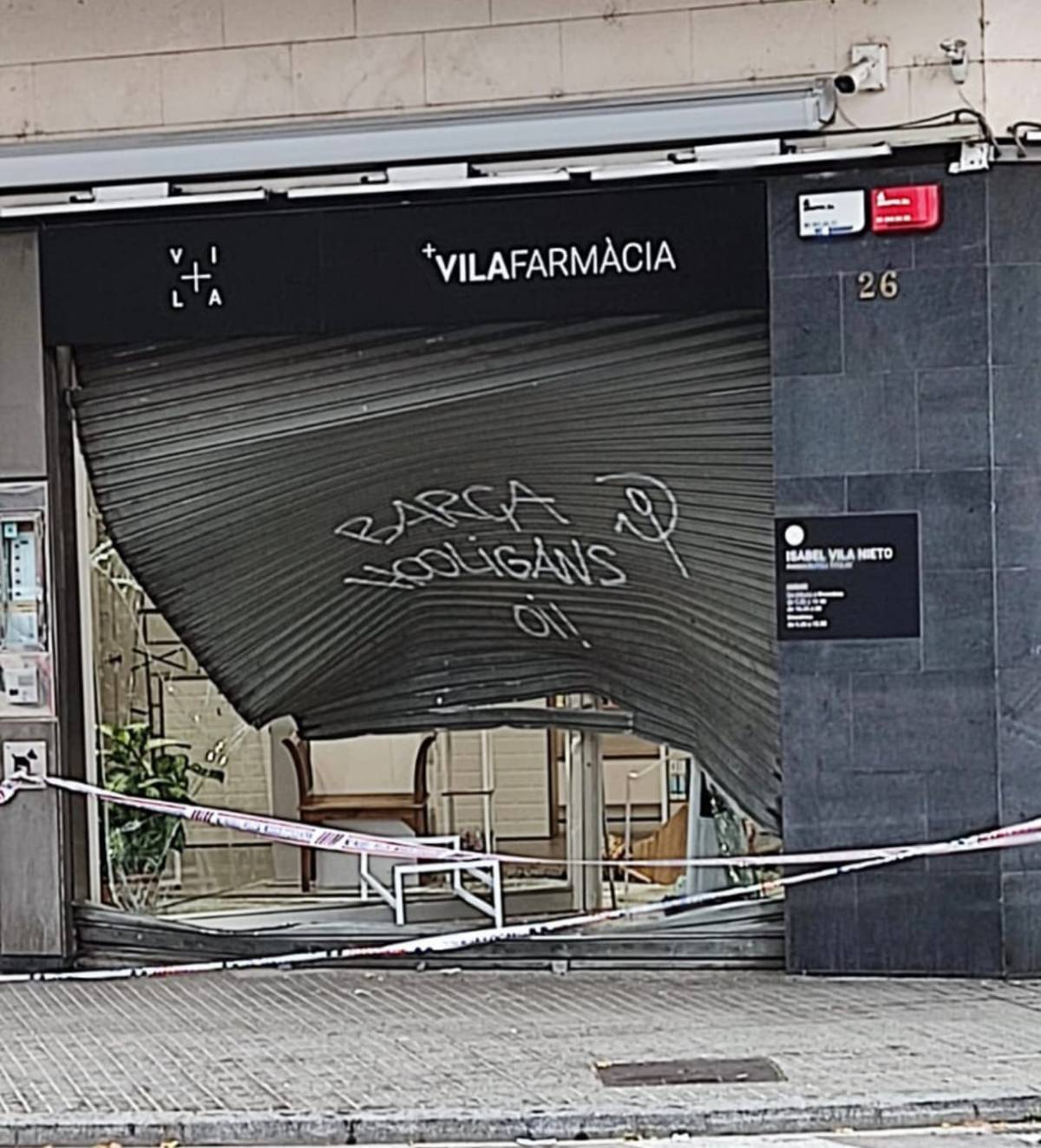 L'estat de la farmàcia després de l'assat - Xarxes