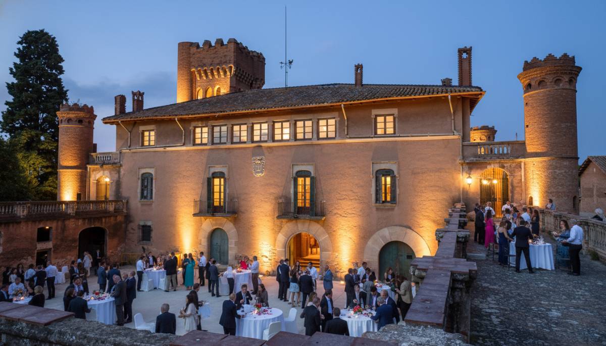 Al pati d`armes s`hi podrien celebrar esdeveniments