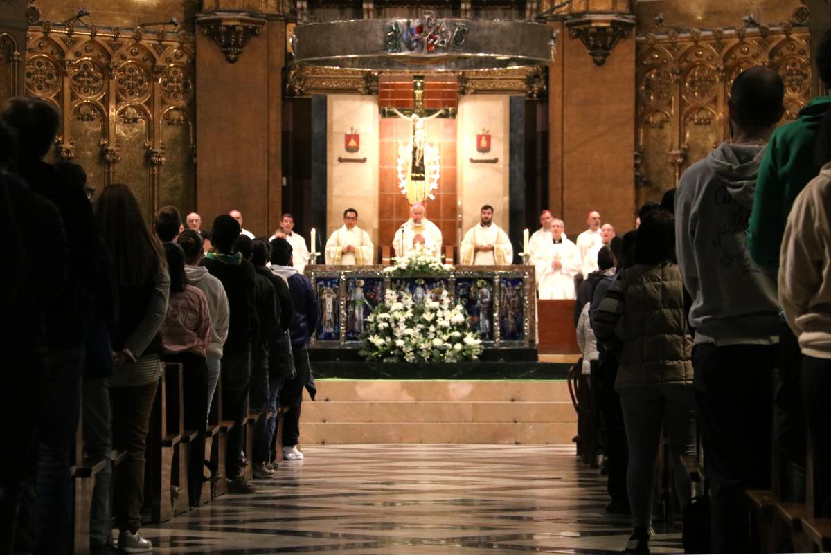 L’assistència a actes religiosos es dispara entre els joves creients