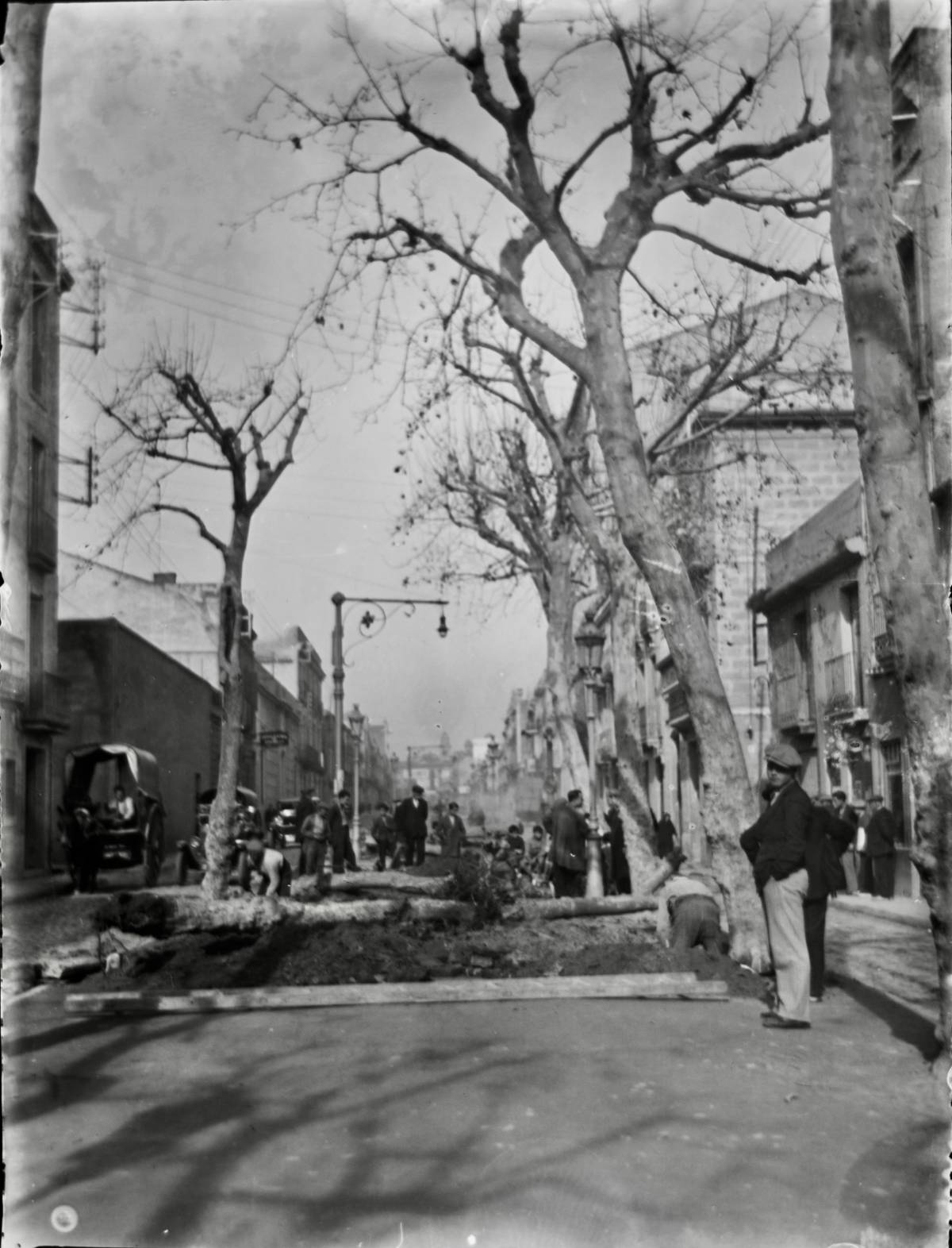 Transformació Rambla de Sabadell en bulevard. 1933 - Autor: Joan Soler Trabal. AHS Transformació Rambla de Sabadell en bulevard. 1933