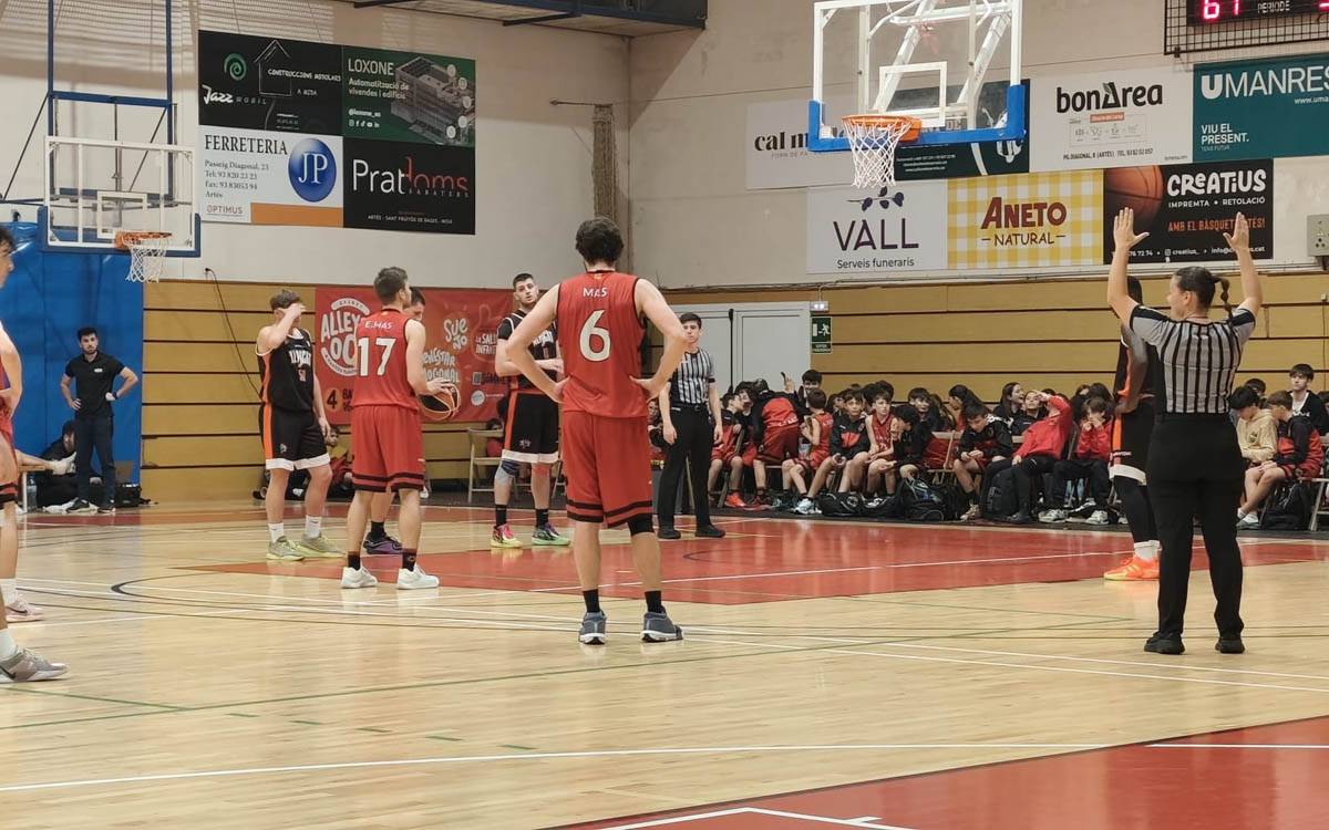 El CB Artés perd la imbatibilitat a Badalona contra la Minguella (58-53)