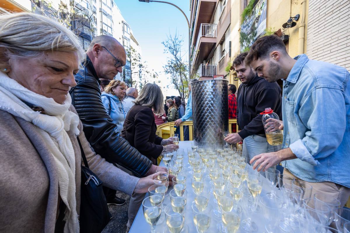El Vi Novell brinda per vint anys de tradició a la Bodega Coca