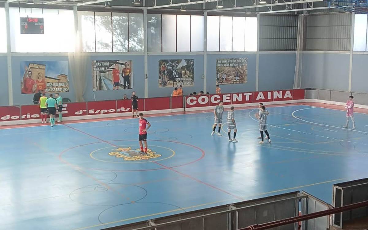 El Covisa Manresa encaixa una dura golejada a Cocentaina després d'un inici fatídic (13-5)