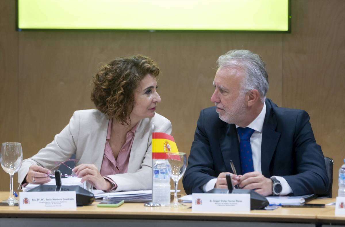 Montero ensenya les cartes del finançament: model a principis d'any, singularitat i criteris d'ordinalitat