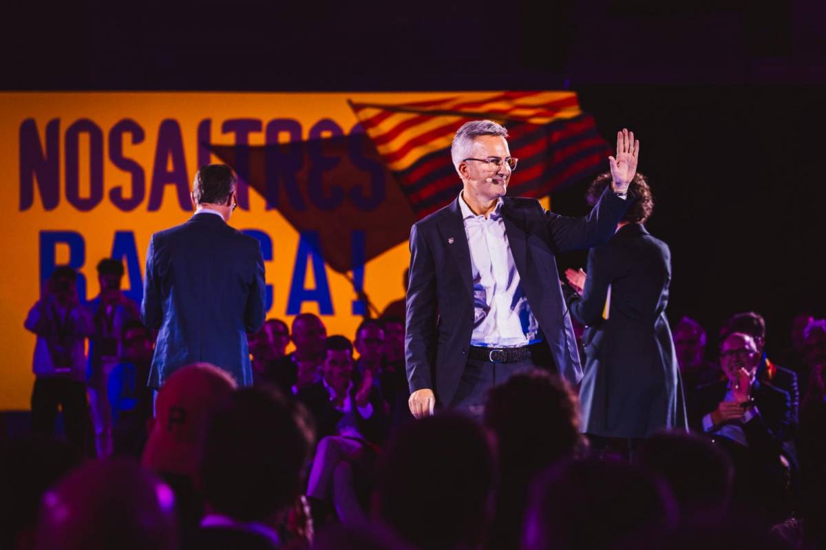 Víctor Font presenta Nosaltres - Núria Camera Víctor Font presenta Nosaltres