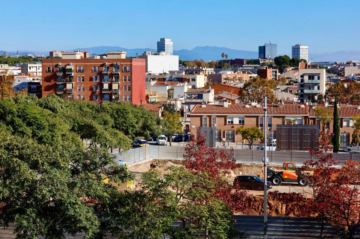 Fuita de gas per una canonada trencada - Juanma Peláez Fuita de gas per una canonada trencada