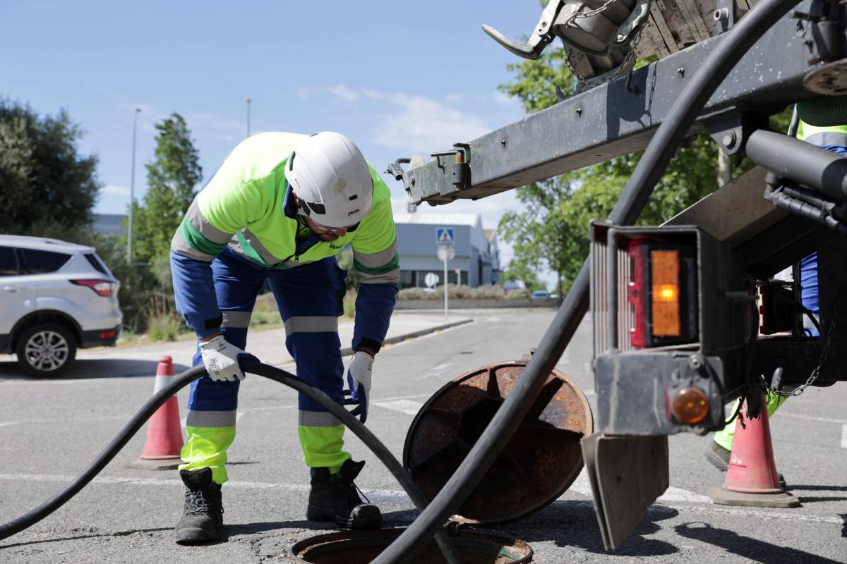 Una activitat divulgativa ensenyarà al Parc Sant Jordi de Reus com es manté la xarxa de clavegueram