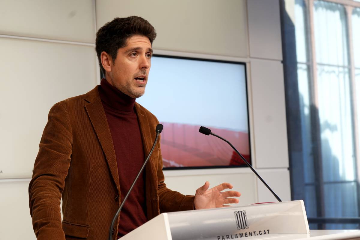 Els Comuns avisen Montero que un finançament sense singularitat és «impossible d'acceptar»