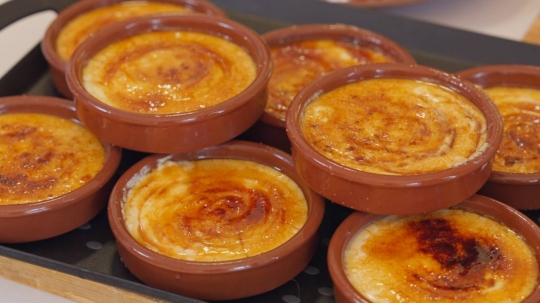 Així es prepara la Crema Catalana del Montseny