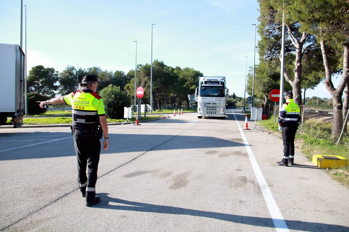 Controls a l'AP-7 a l'Aldea per reduir la sinistralitat