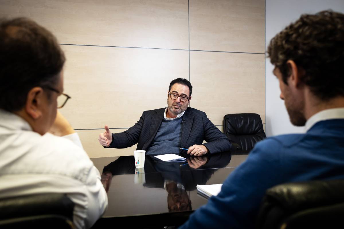 David Madí durant l`entrevista amb Nació - Hugo Fernández David Madí durant l`entrevista amb Nació