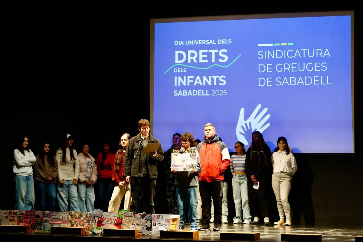 El síndic Josep Escartín dona veu a joves de Sabadell: 