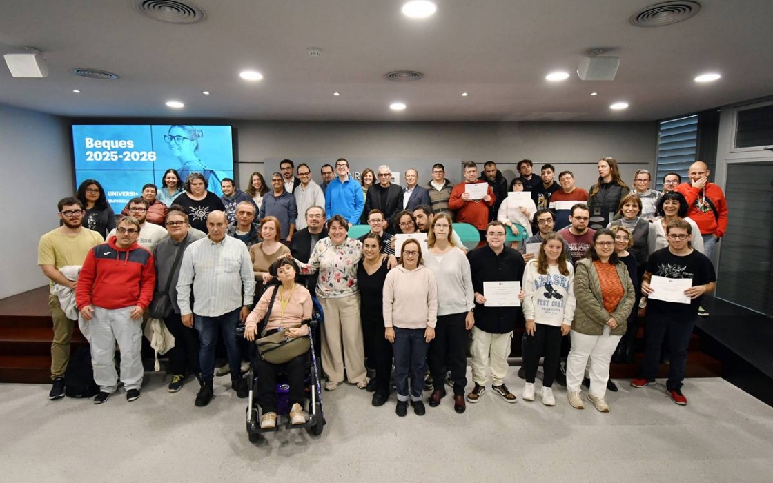 Universi+ arriba a la novena edició i inicia el curs amb 46 persones