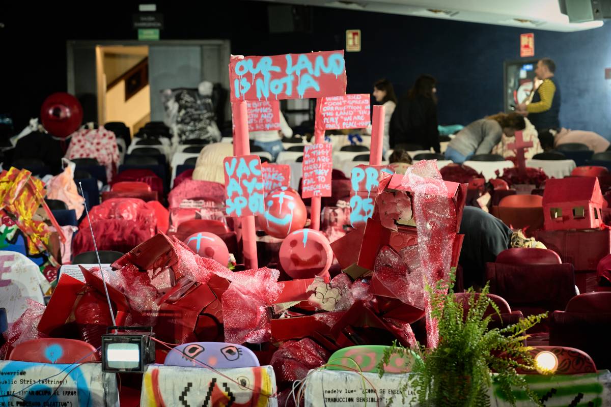 Una part de l`obra en què han treballat els i les artistes - Laura Olivella Una part de l`obra en què han treballat els i les artistes