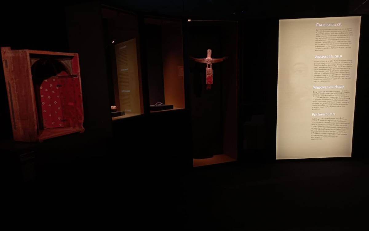 La nova exposició del MEV explora l'ús d'objectes quotidians medievals per connectar amb la dimensió espiritual