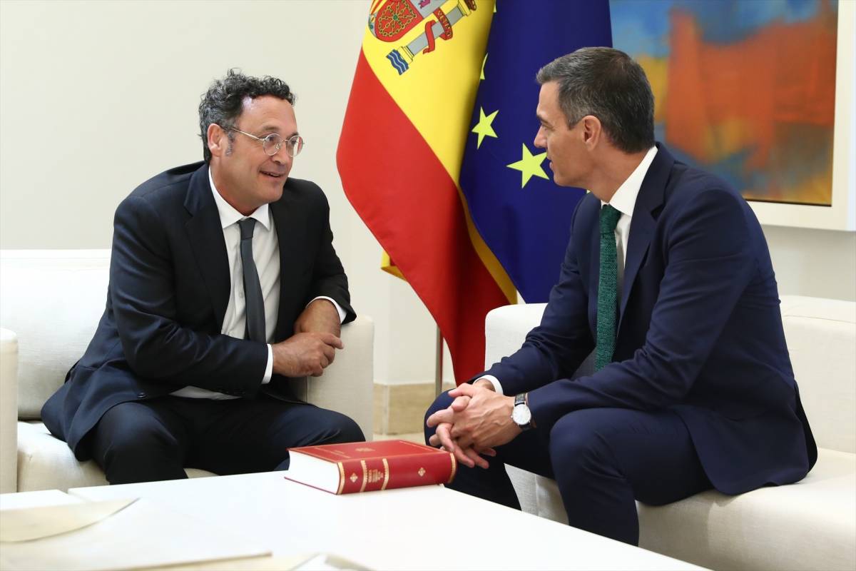 La caiguda del fiscal accentua el mode electoral de Sánchez