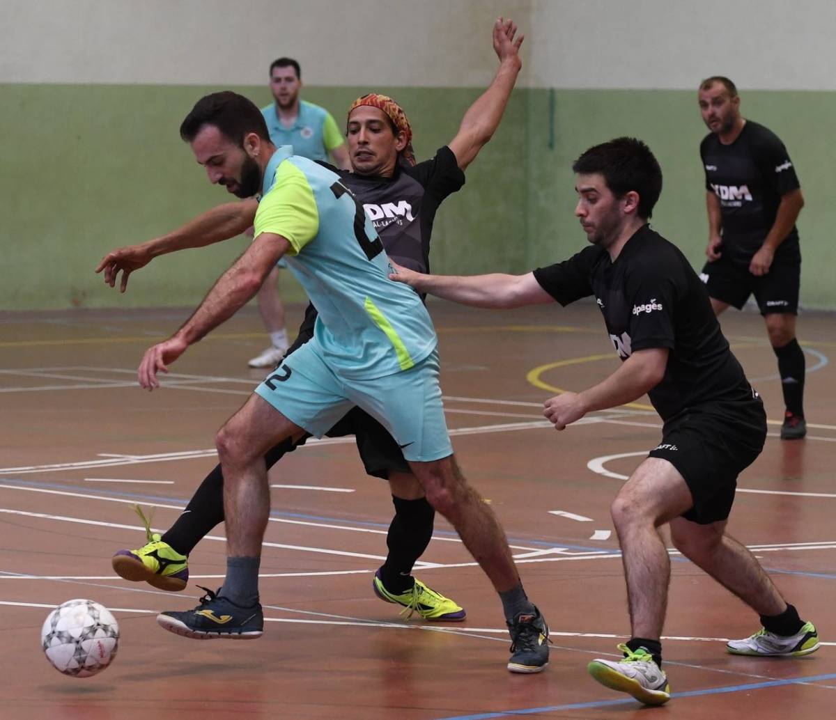 La 35a Lliga Comarcal de Futbol Sala arrenca aquest cap de setmana amb més de 170 jugadors inscrits