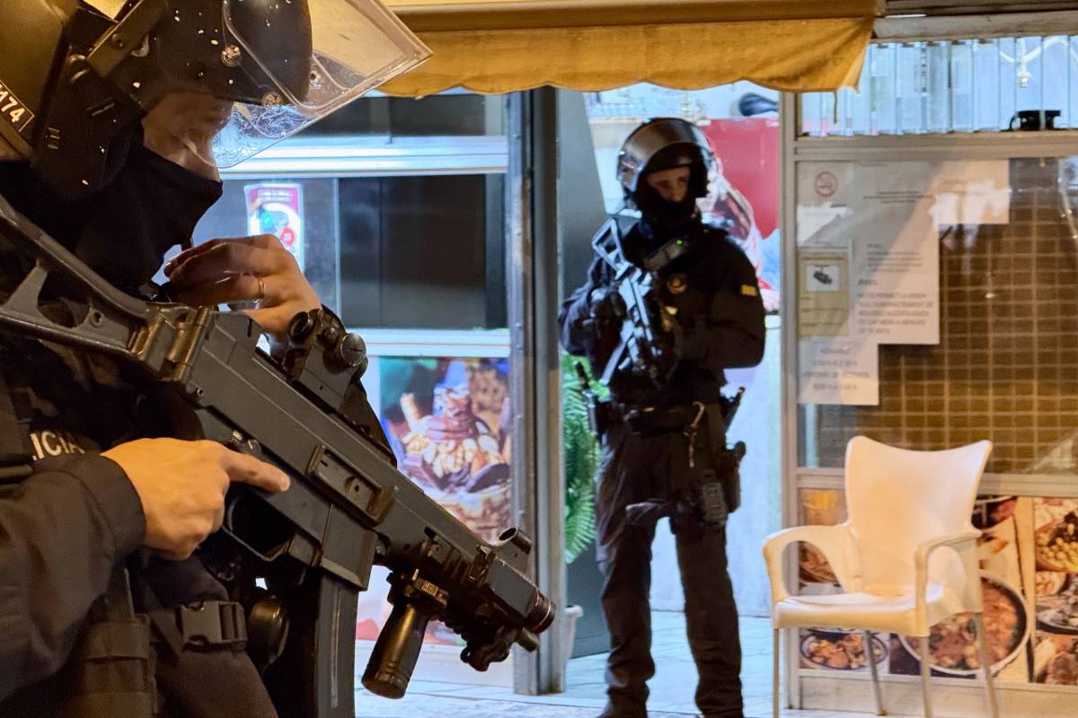 Els Mossos d'Esquadra actuen sota el pla «Kanpai» a La Mina: 58 persones, 350 antecedents