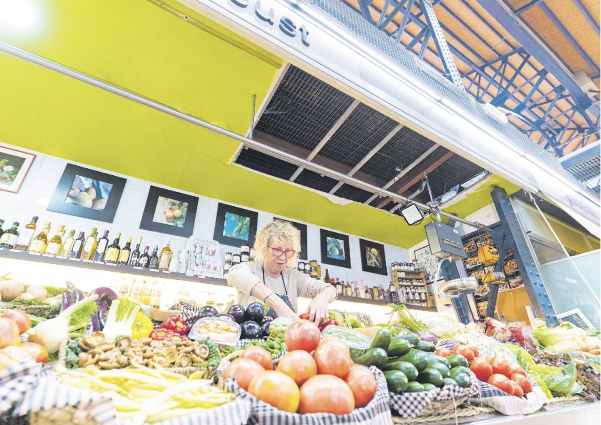 Les goteres no són d’ara: el Mercat Central reclama obres