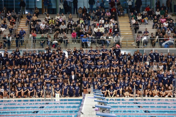 FOTOS | Prop de mig milers d'esportistes a la presentació del CN Sabadell