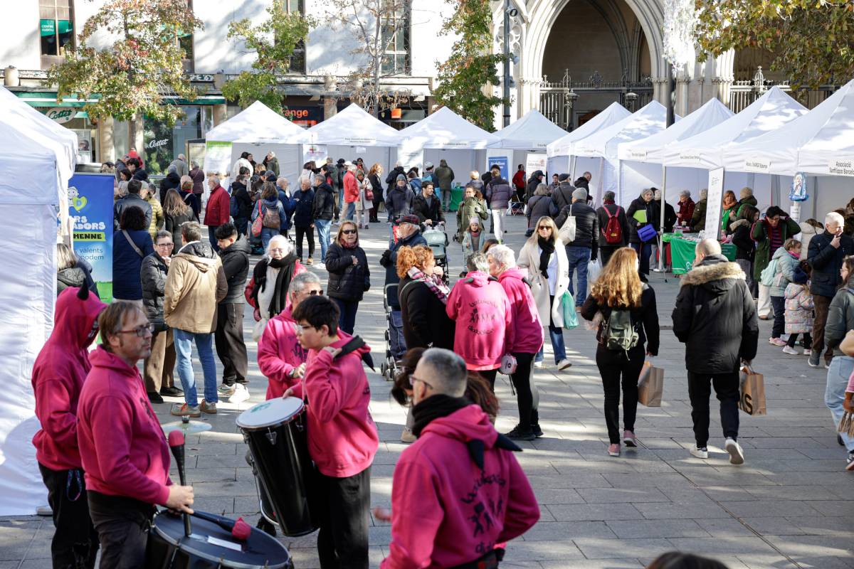 FOTOS | 9a edició de la Fira d'Entitats de Salut de Terrassa