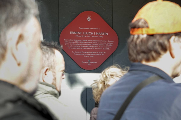 Terrassa commemora els 25 anys des de l'assassinat d'Ernest Lluch a mans d'ETA