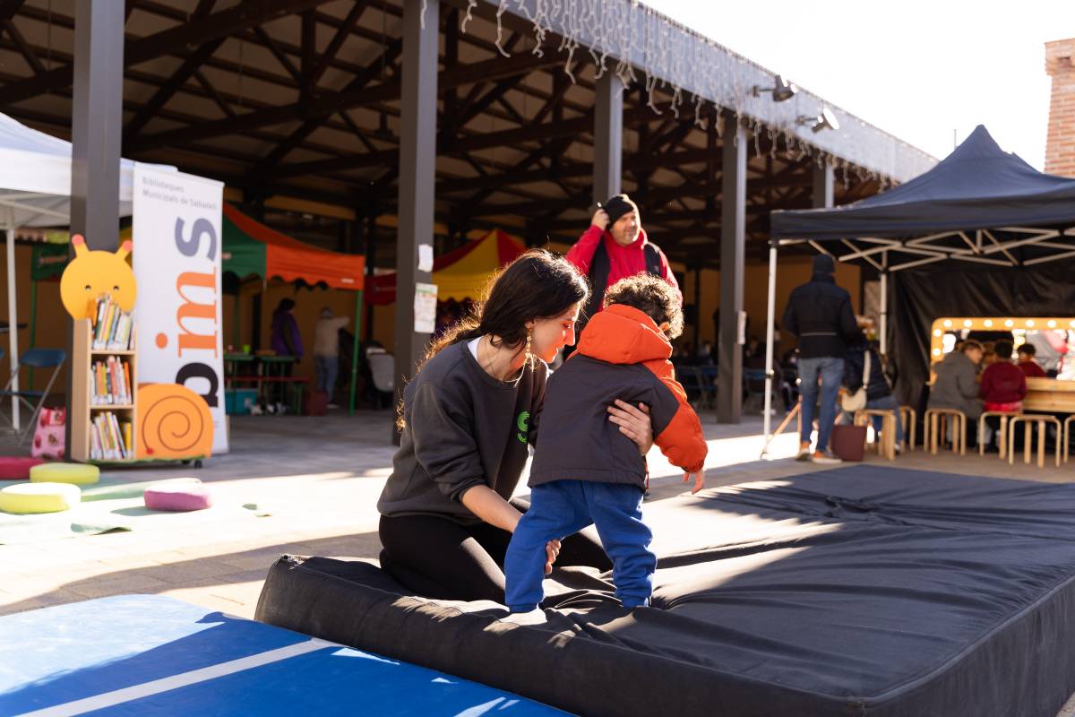 Celebració del DUDI a la plaça de la Infància - DAVID CHAO Celebració del DUDI a la plaça de la Infància