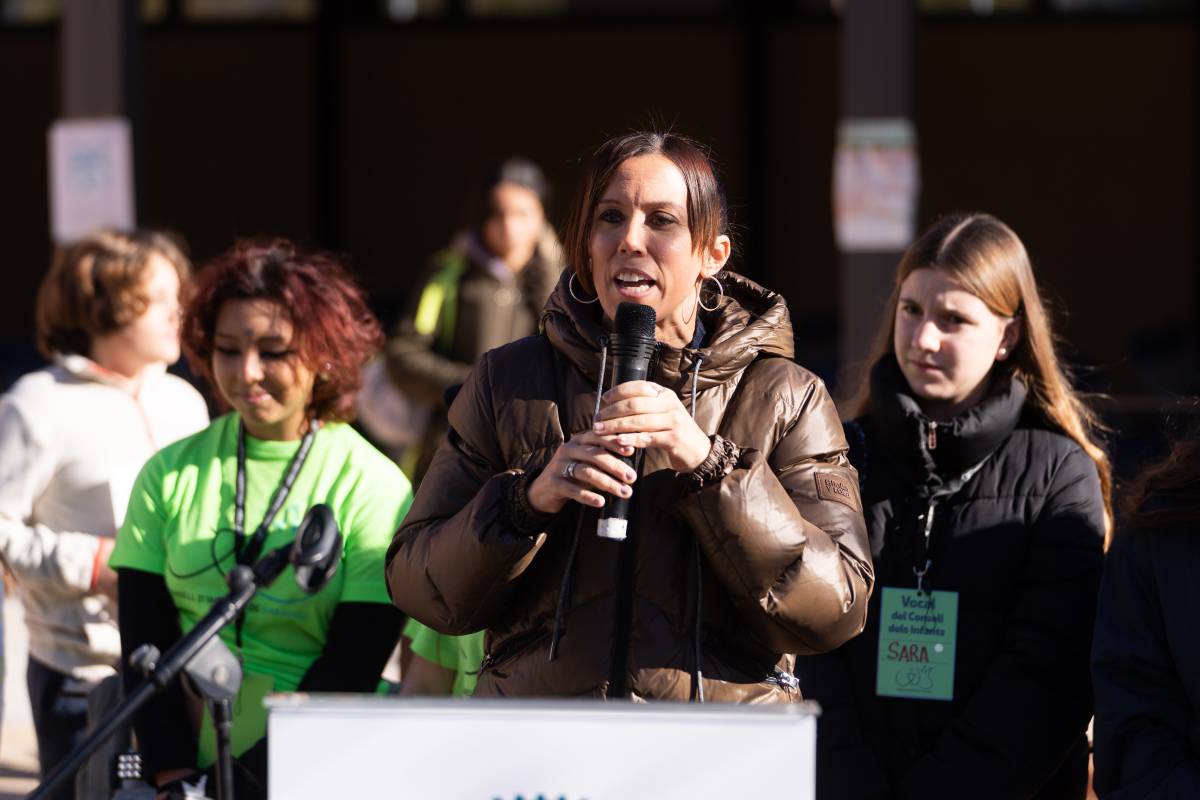 Celebració del DUDI a la plaça de la Infància - DAVID CHAO Celebració del DUDI a la plaça de la Infància