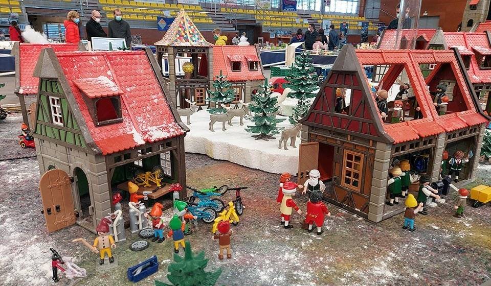 Fira Playmobil i Lego