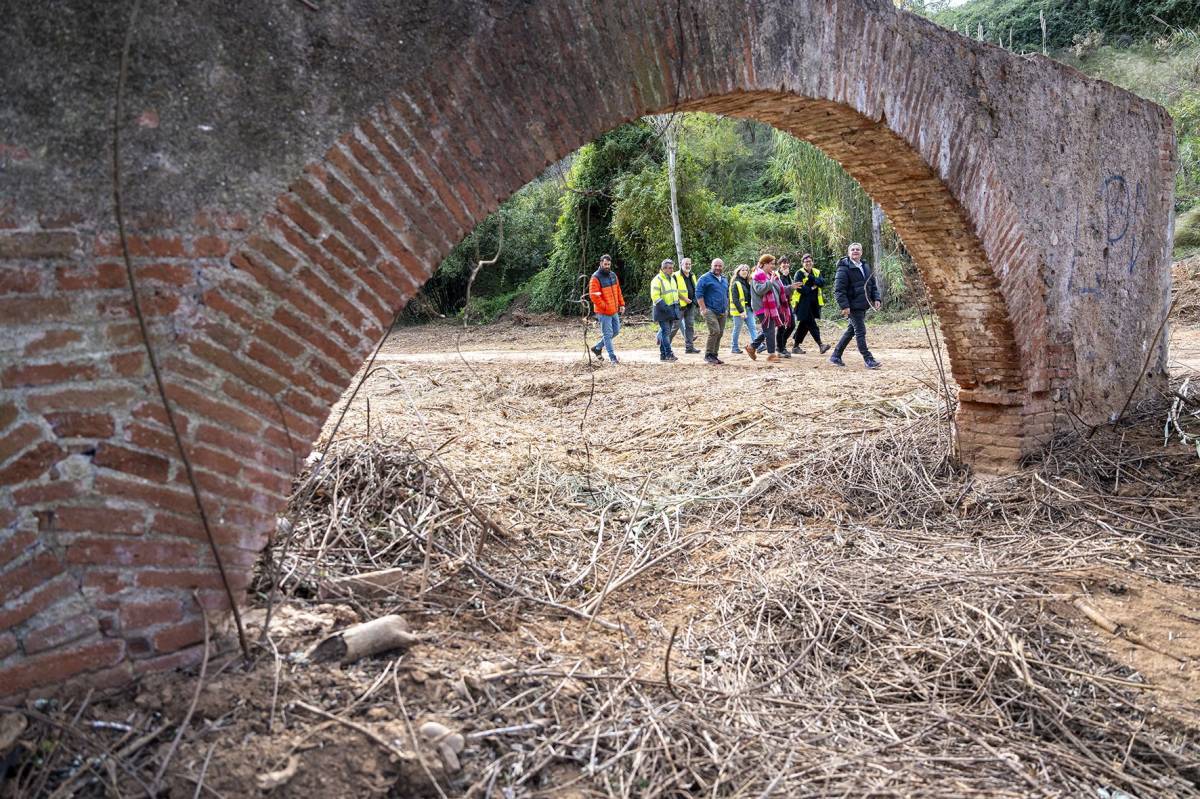Obres d'arranjament al torrent de la Grípia de Terrassa