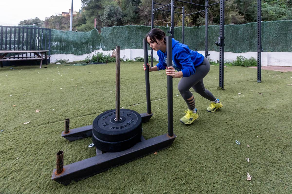 Arrossegar el trineu, un dels exercicis