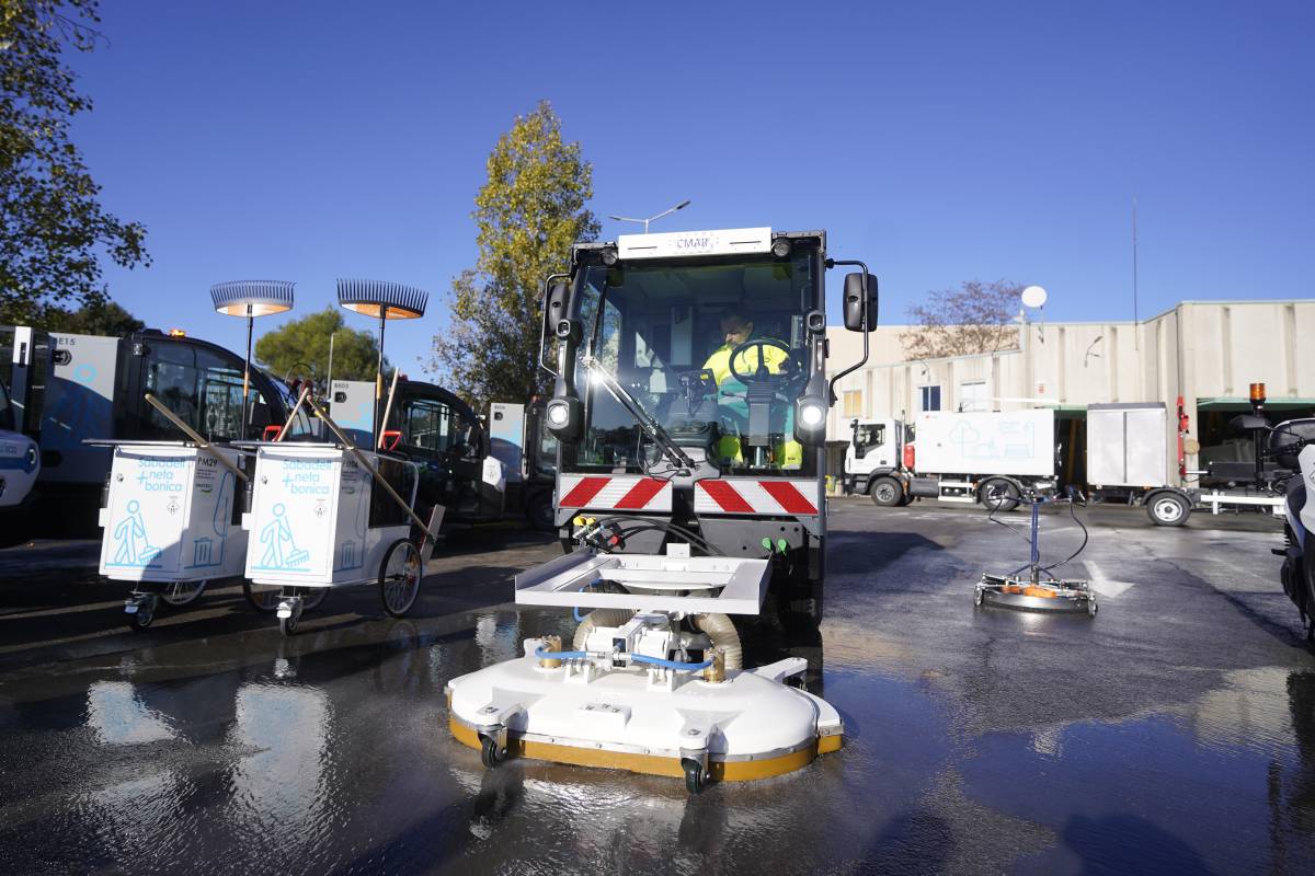 La nova maquinària de neteja viària - David Chao