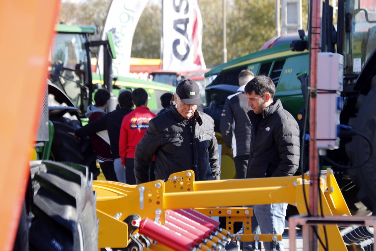 Robots i IA protagonitzen el debut del nou saló professional Agrobiotech de Lleida